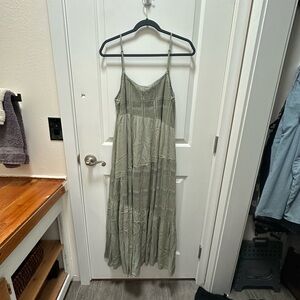 Elegant Green Maxi Dress